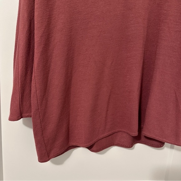 Wilfred Free Aritzia Raspberry Maroon Long Sleeve Flowy Top Size Small Women’s - Picture 3 of 8